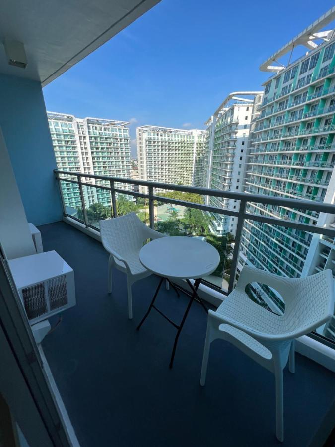 Azure Urban Resort Residence R&C - Paranaque Манила Экстерьер фото